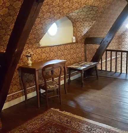 Bed & Breakfast La Tendrière 2*